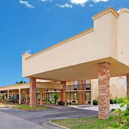 Econo Lodge Бейтаун Екстериор снимка