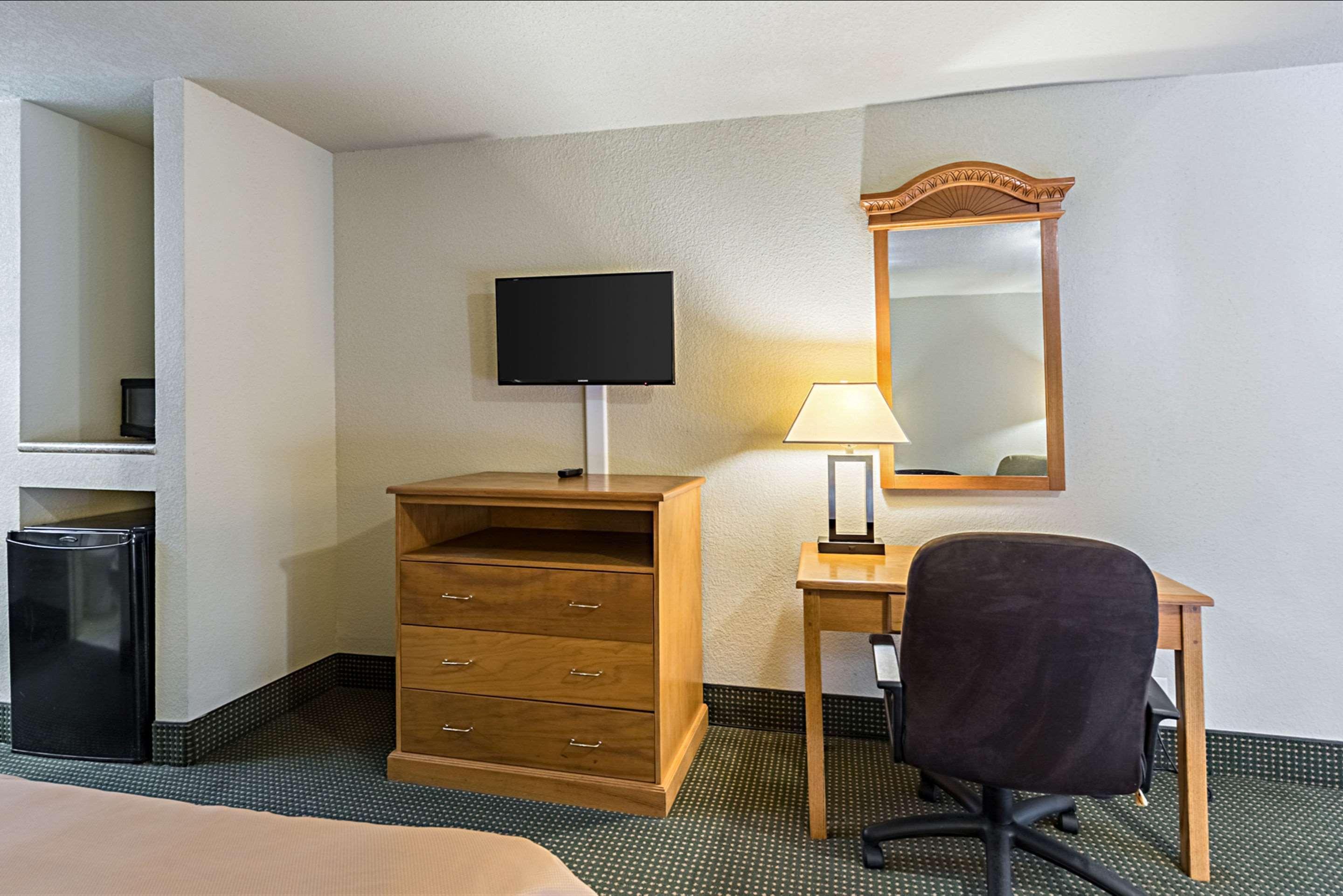 Econo Lodge Бейтаун Екстериор снимка